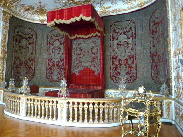 munich residenz state bedroom